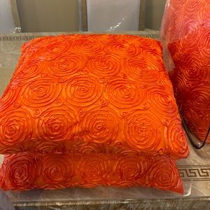 Set of 2 Decorative Pillows🍊
